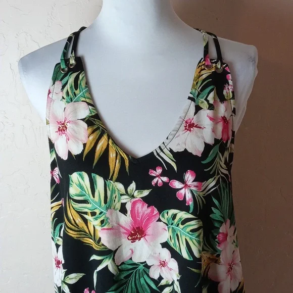 Love Delirious Maternity Floral Black Sleeveless Top - Picture 2 of 6